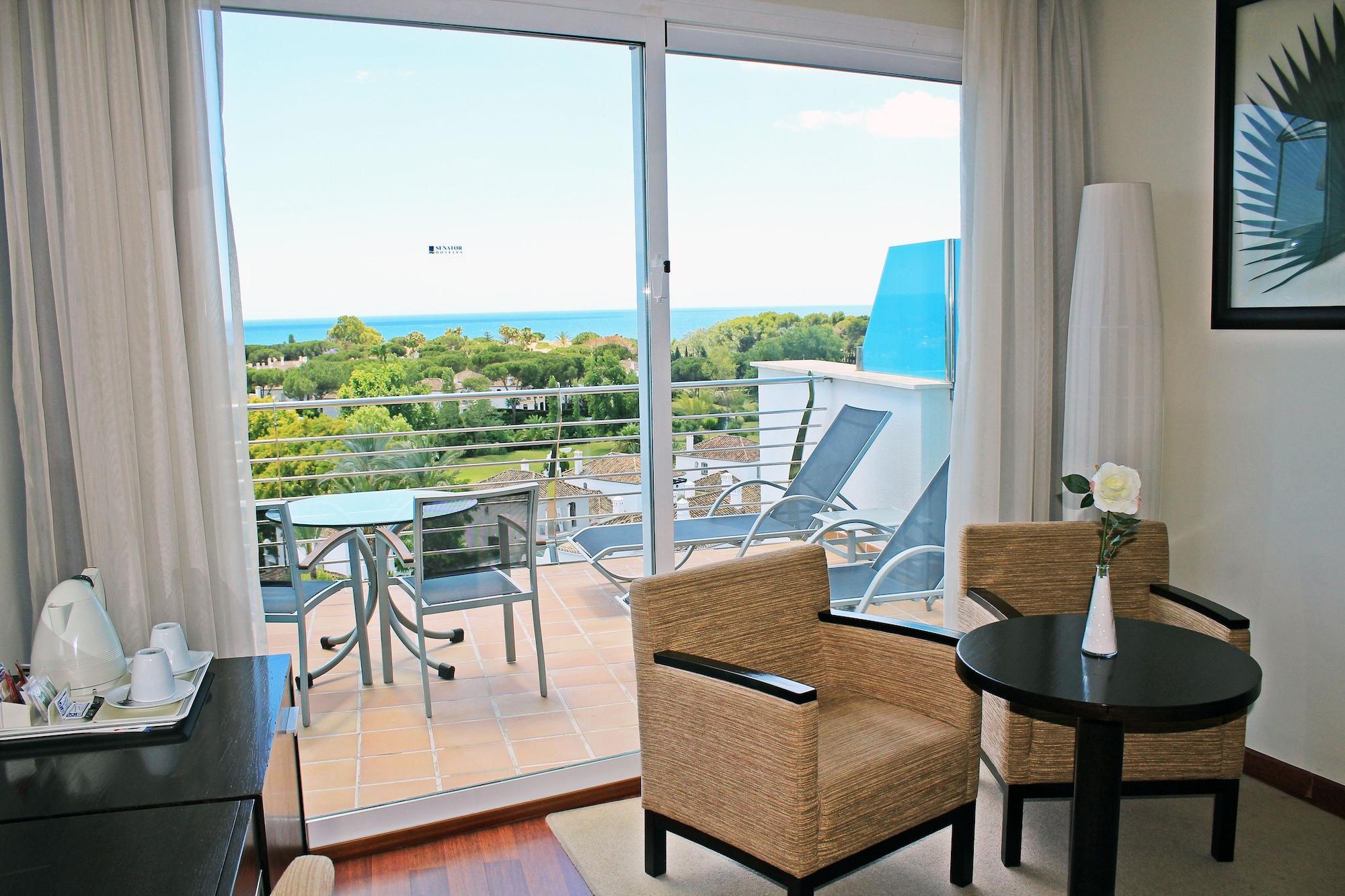 Senator Banus (Adults Only) Estepona Exterior foto A room at the hotel