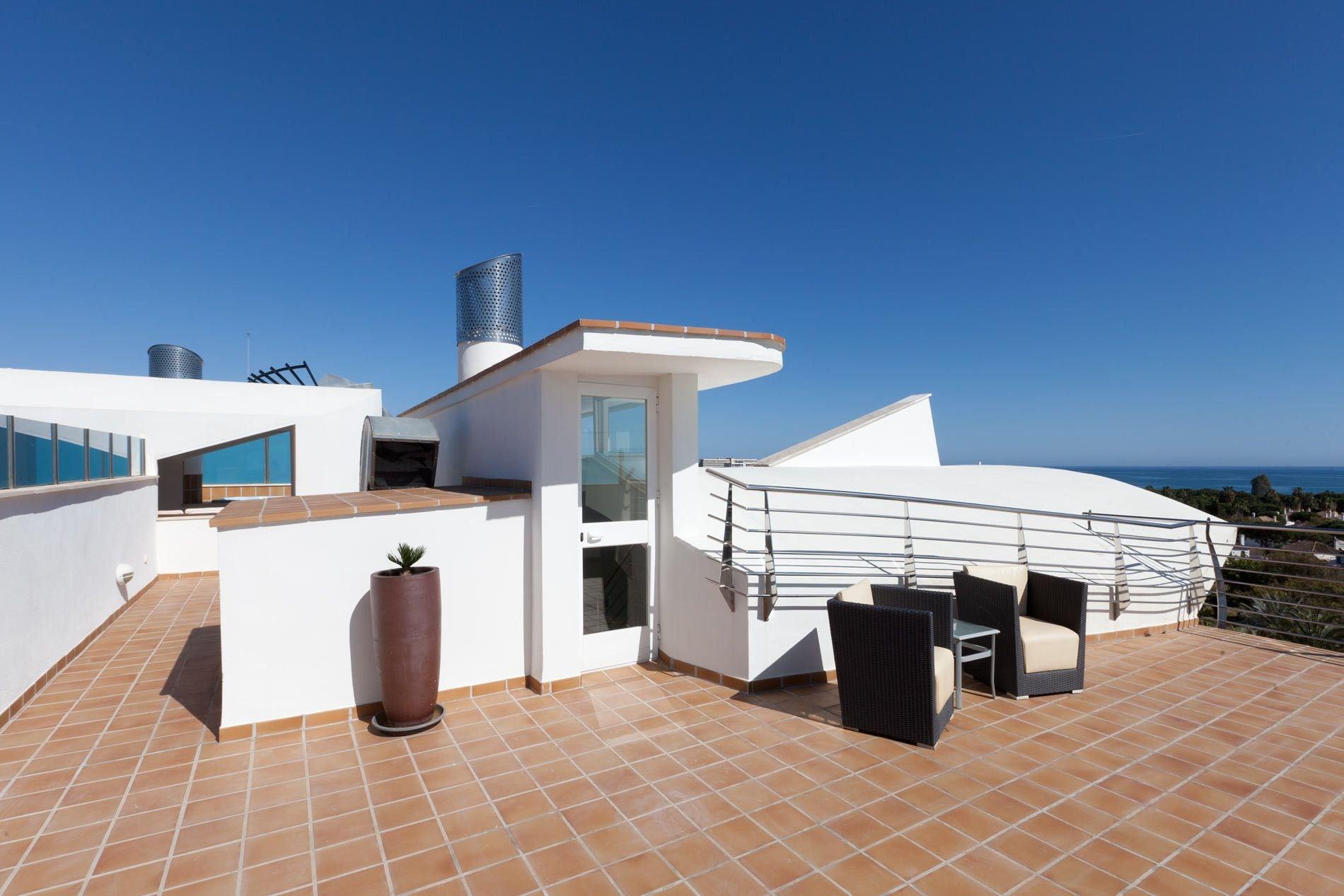Senator Banus (Adults Only) Estepona Exterior foto Roof terrace