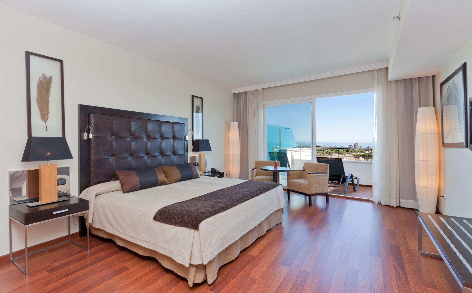 Senator Banus (Adults Only) Estepona Exterior foto A room at the hotel