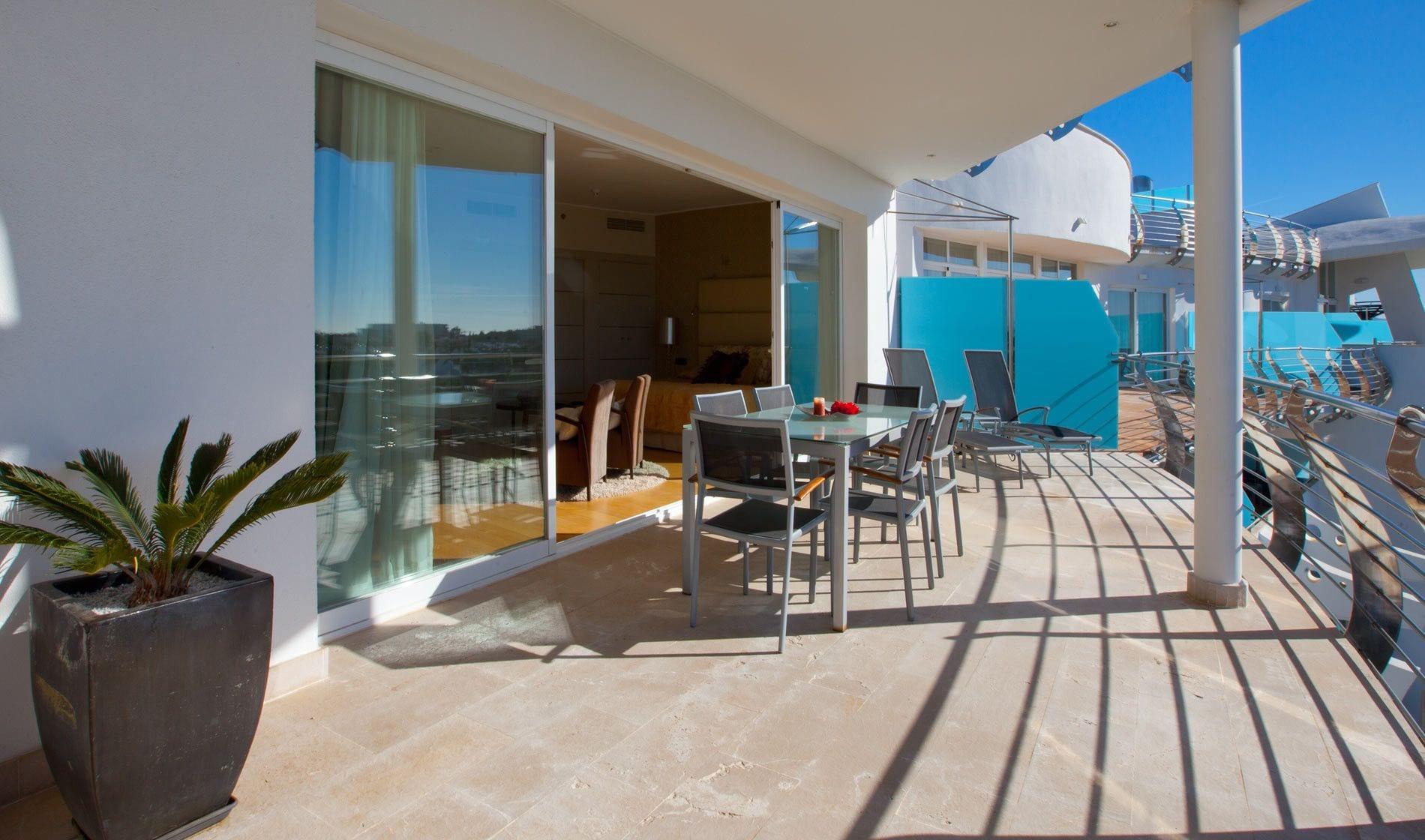 Senator Banus (Adults Only) Estepona Exterior foto A balcony