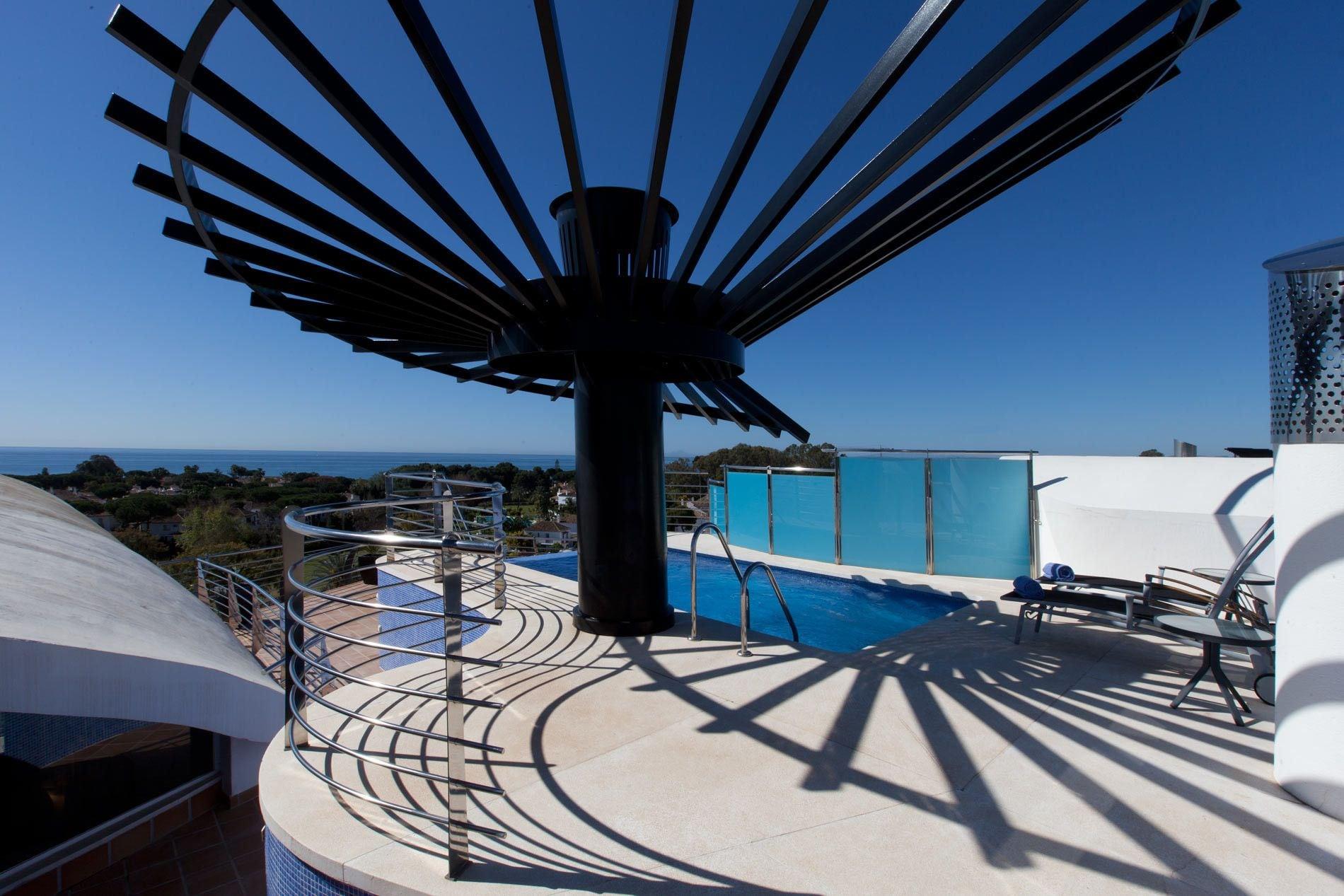 Senator Banus (Adults Only) Estepona Exterior foto The pool at the hotel