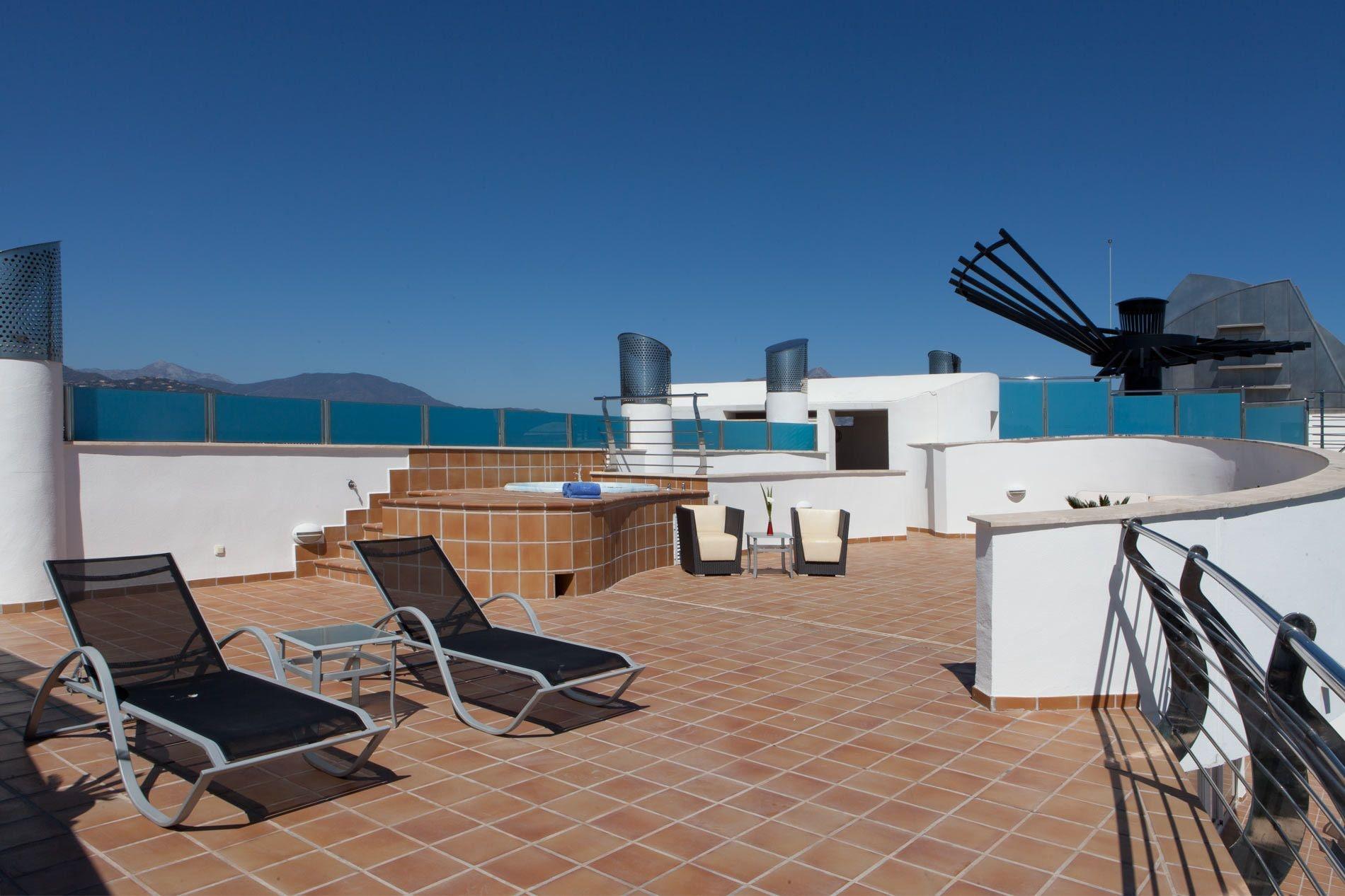 Senator Banus (Adults Only) Estepona Exterior foto Rooftop terrace