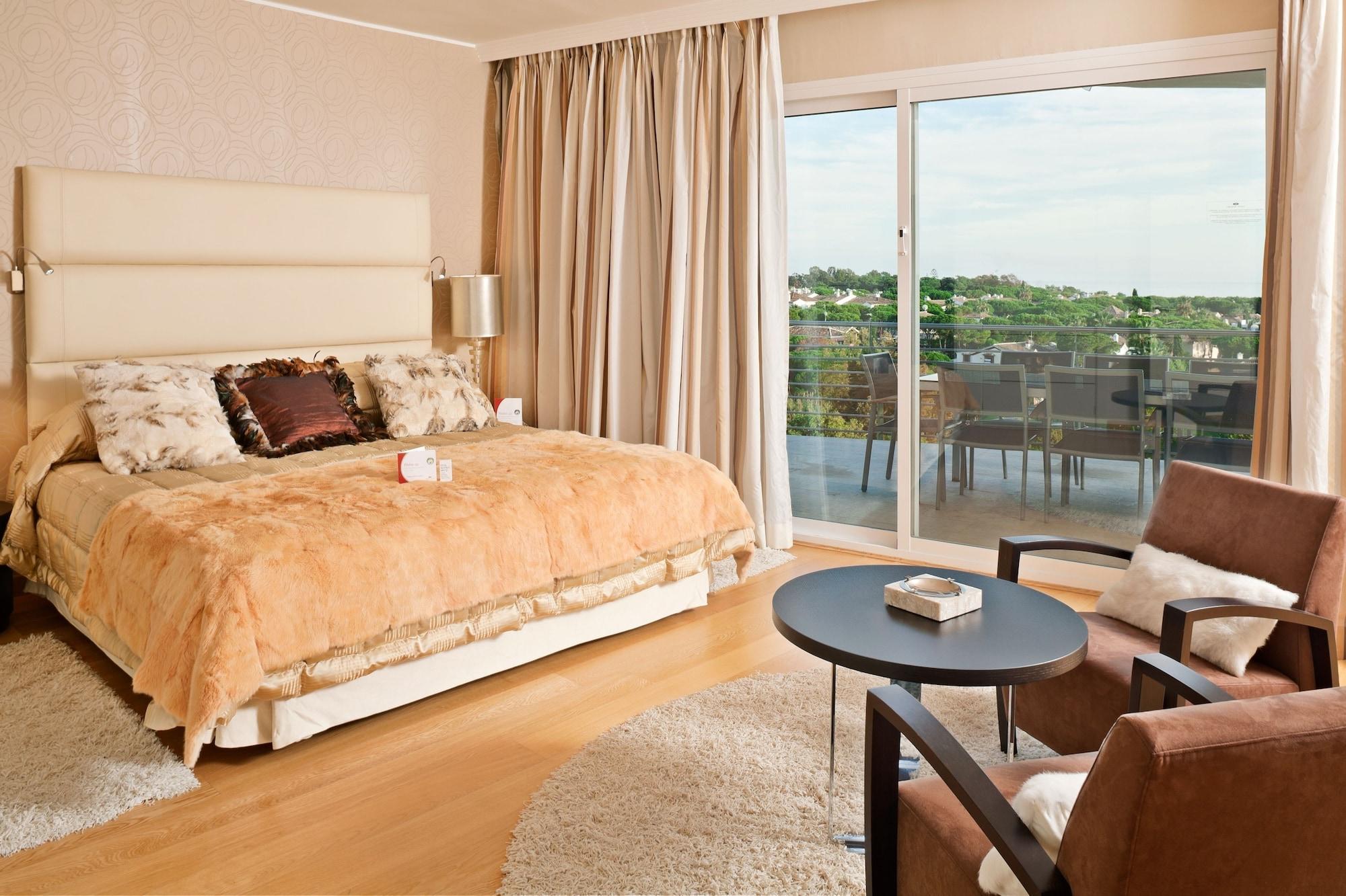 Senator Banus (Adults Only) Estepona Quarto foto A room at the hotel